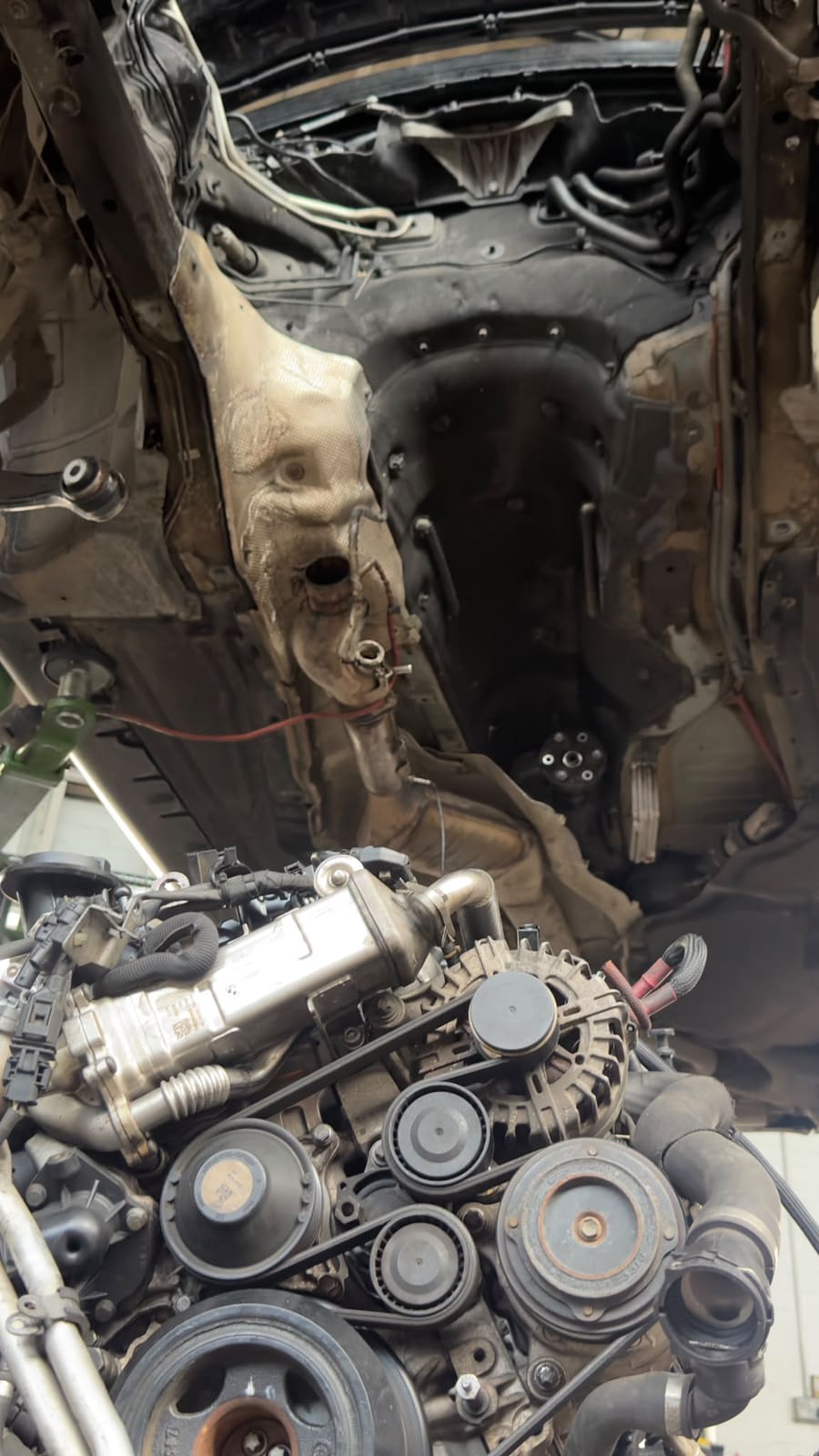 Underside view of the exhaust and DPF system